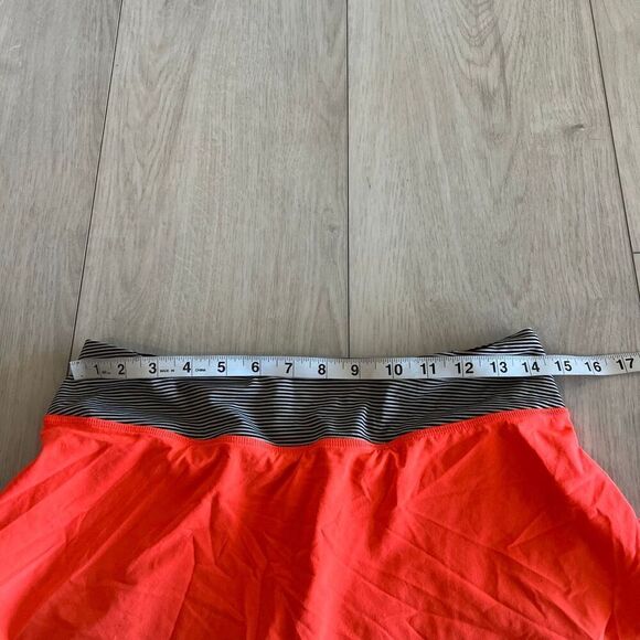 Lululemon Run: Pace Setter Skirt Light Flare / Tonka Stripe Cashew size 6 - Picture 3 of 6